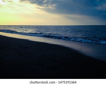 Calm Sea Water Waves Dark Evening Stock Photo 1475191364 | Shutterstock