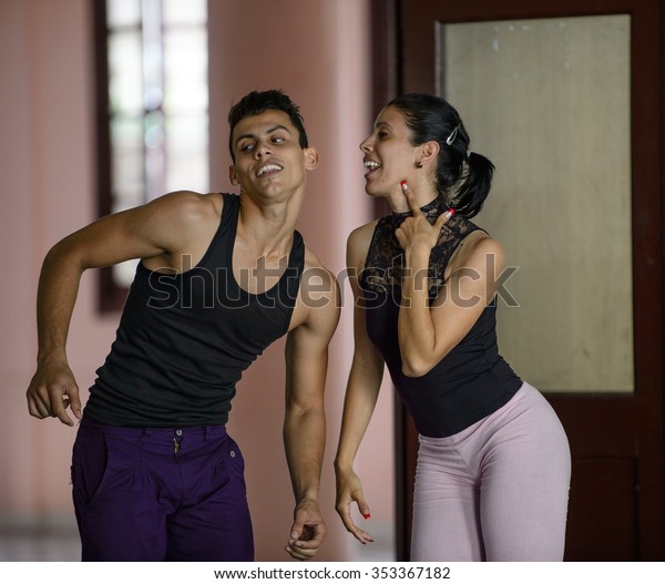 Camaguey, CUBA - March 22, 2015: A jazz\
dance couple is performing in Camaguey,\
Cuba