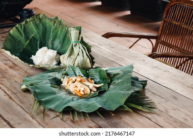 Cambodian Food Takeaway Wrapped In Eco-friendly Lotus Leaf Packaging