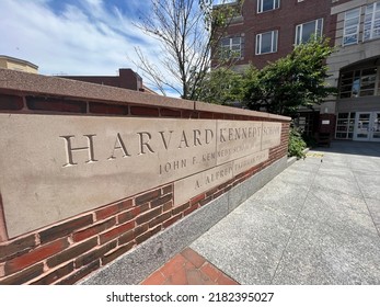 CAMBRIDGE, MASSACHUSETTS - JULY 23, 2022: HARVARD Kennedy School Of Government Sign At Entrance.