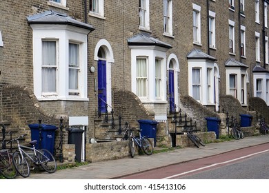 222 Wheelie bin front Images, Stock Photos & Vectors | Shutterstock