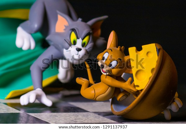 mcfarlane tom and jerry