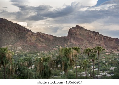 Camelback Mountain in Phoenix, Scottsdale, Arizona
