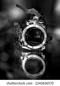 camera machine in black and white