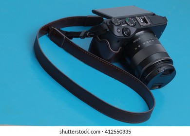 camera mirrorless, digital camera