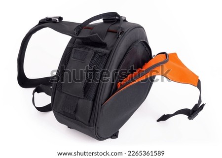 camera sling shoulder bag suitable for longer excursions