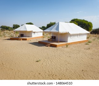 Camp for tourists in the hot indian desert