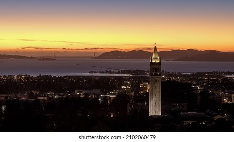 The Campanile of UC Berkeley and San Francisco Bay. Berkeley, Alameda County, California, USA.