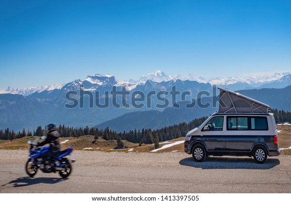 van in french