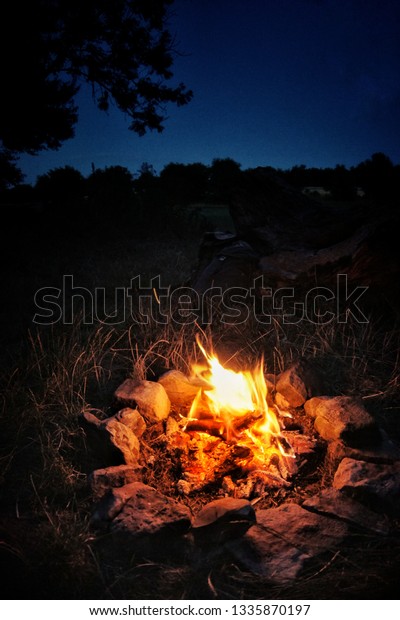 Campfire On Dark Evening Stone Ring Royalty Free Stock Image