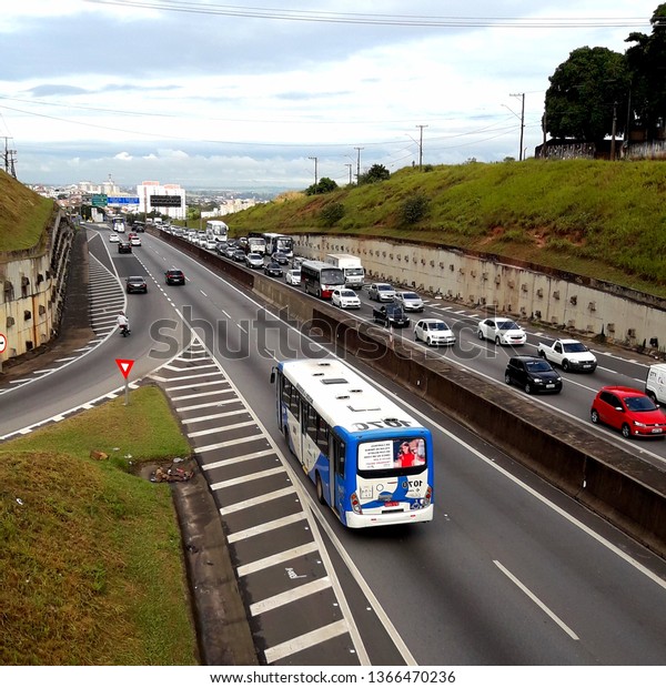 CAMPINAS, BRAZIL - APRIL 05,\
2019: Santos Dumont Highway in Campinas, is near Campinas Shopping,\
and leads to Vero Cupola Airport, also near downtown, Sao Paulo\
Brazil.