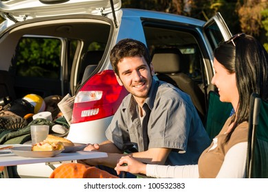 Camping Car Happy Young Couple Enjoy Picnic Sunny Countryside