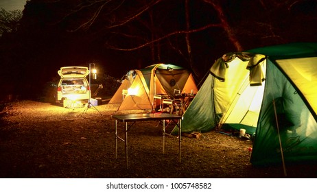 夜 キャンプ 日本 の画像 写真素材 ベクター画像 Shutterstock