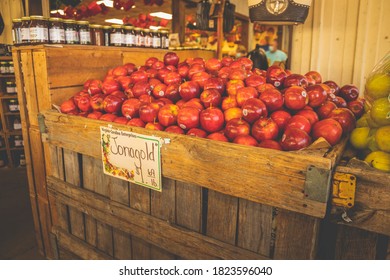 mountain apple images stock photos vectors shutterstock https www shutterstock com image photo cana virginia september 26 2020 lots 1823596040