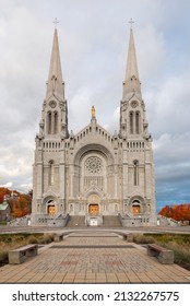 Sainte-Anne-de-Beaupré, Québec, Canada – 17 October 2021 : The Basilica Dedicated To St Anne Of The Sainte-Anne-de-Beaupré (Quebec, Canada).