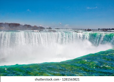 Canada, Scenic Niagara Waterfall, Horseshoe Falls, Canadian Side