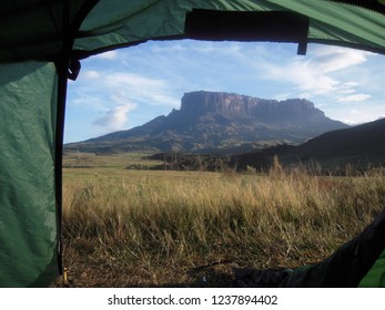 Canaima National Park In Venezuela - Kukenán Tepui View