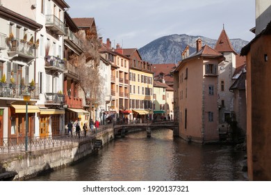 Canal du Thiou, Annecy, Haute-Savoie, France