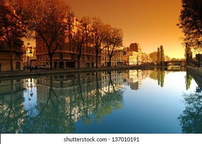 Canal Saint Martin In Paris