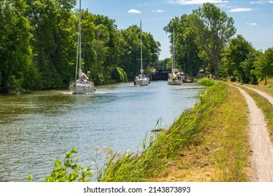 Göta Canal, Sweden, July, 2017, Idyllic Summer With Boats In A Canal