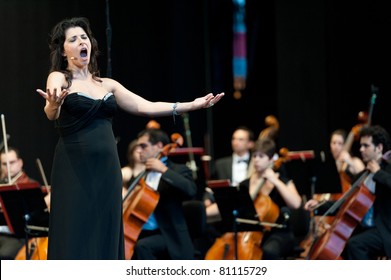 CANARY ISLANDS - JULY 16: Mezzo-soprano Alessandra Volpe from Italy, singing II Barbiere di Siviglia from Rossini, onstage during Festival of Music July 16, 2011 in Las Palmas, Canary Islands, Spain