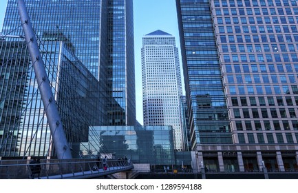 97 Canary wharf shopping centre Images, Stock Photos & Vectors ...