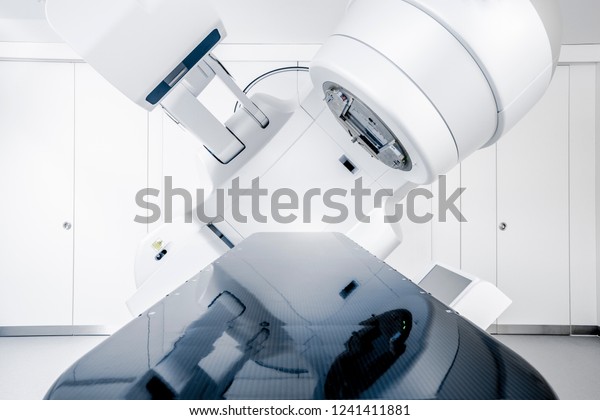 Cancer therapy,\
advanced medical linear accelerator in the therapeutic oncology to\
treat patients with\
cancer