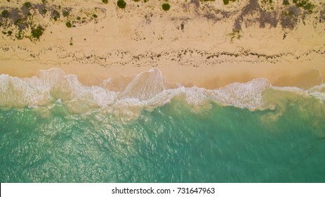 Cancun caribbean beach waves cenital