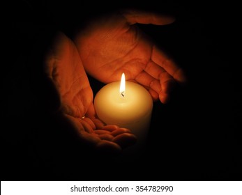 311,037 Candle on black background Images, Stock Photos & Vectors ...