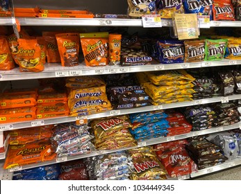 1,331 Store candy aisle Images, Stock Photos & Vectors | Shutterstock