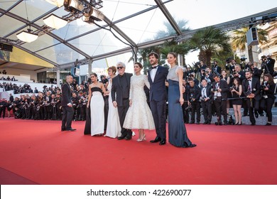 Cannes, France - 17 MAY 2016 - Daniel Grao, Emma Suarez, Pedro Almodovar, Adriana Ugarte And Inma Cuesta Attend The 'Julieta' Premiere During The 69th Annual Cannes Film Festival