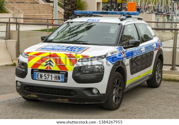 CANNES, FRANCE - APRIL 2019: Police\
patrol car parked in San Raphael on the French\
Riviera.
