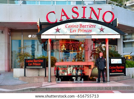 Casino cafeteria france racetrack poker table plans