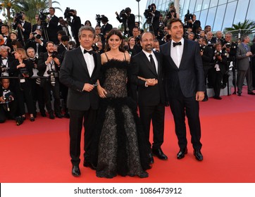 CANNES, FRANCE. May 08, 2018: Ricardo Darin, Penelope Cruz, Asghar Farhadi & Javier Bardem At The Gala Screening For 