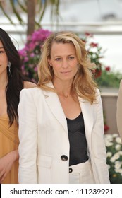 CANNES, FRANCE - MAY 13, 2009: Robin Wright Penn At The Jury Photocall At The 62nd Festival De Cannes.