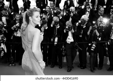 CANNES, FRANCE - MAY 14: Blake Lively attends 'The BFG ' premiere during the 69th Cannes Film Festival on May 14, 2016 in Cannes, France.