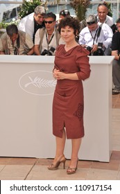 CANNES, FRANCE - MAY 16, 2009: Imelda Staunton At The Photocall For Her New Movie 