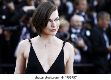 CANNES, FRANCE - MAY 20: Milla Jovovich attends 'The Last Face' Premiere during the 69th Cannes Film Festival  on May 20, 2016 in Cannes, France. 