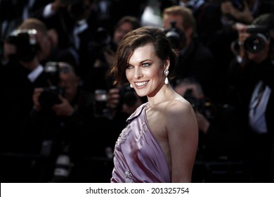 CANNES, FRANCE - MAY 23: Actress Milla Jovovich attends the 'On The Road' Premiere during the 65th Cannes Film Festival on May 23, 2012 in Cannes, France
