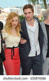 CANNES, FRANCE - MAY 25, 2012: Robert Pattinson & Sarah Gadon At The Photocall For 