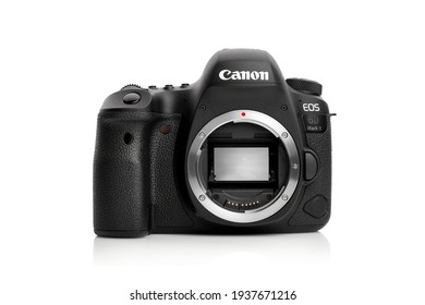 CANON EOS 6D Mark II DSLR New Digital SLR Full Frame Camera. Camera On White Background. 21.12.2018, Rostov Region, Russia