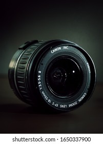 Canon Zoom Kit Lens EF-S 18-55mm 1:3.5-5.6 II Canon INC.