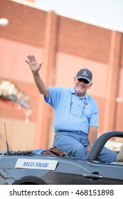 Canton, OH - 6 August 2016:  NFL Hall Of Fame Player Billy Shaw In A Parade.