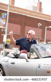 Canton, OH - 6 August 2016:  NFL Hall Of Fame Player Larry Wilson In A Parade.