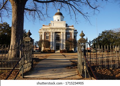 Canton USA - 6 February 2015 : Madison County Courthouse In Canton Mississippi USA