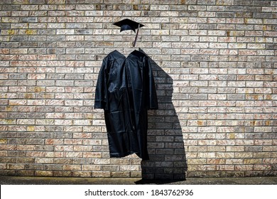 Cap And Gown , Class Of 2020