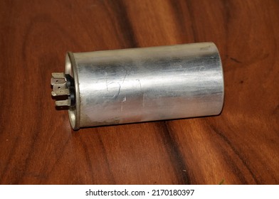 Capacitor of a window air conditioner 