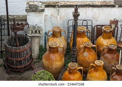 Capasoni And Wine Press - Puglia