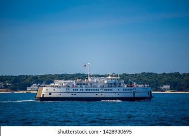 Cape Cod Marthas Vineyard, MA, USA - Sept 4, 2018: The Martha's Vineyard Bay Ferry Cruising Along The Shore Of Cape Cod