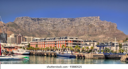 Cape Town waterfront overlooked by Table Mountain